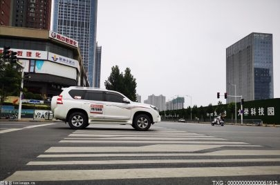 “萝卜快跑”自动驾驶网约车落地深圳 实现对北上广深一线城市服务全覆盖