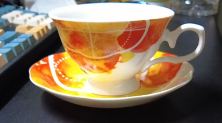 奈雪的茶多家门店投放使用“自动奶茶机”  新式茶饮赛道内卷加剧