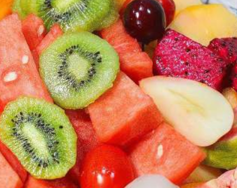 市面上果汁种类繁多  能喝的水果能否当水喝? 快听专家怎么说